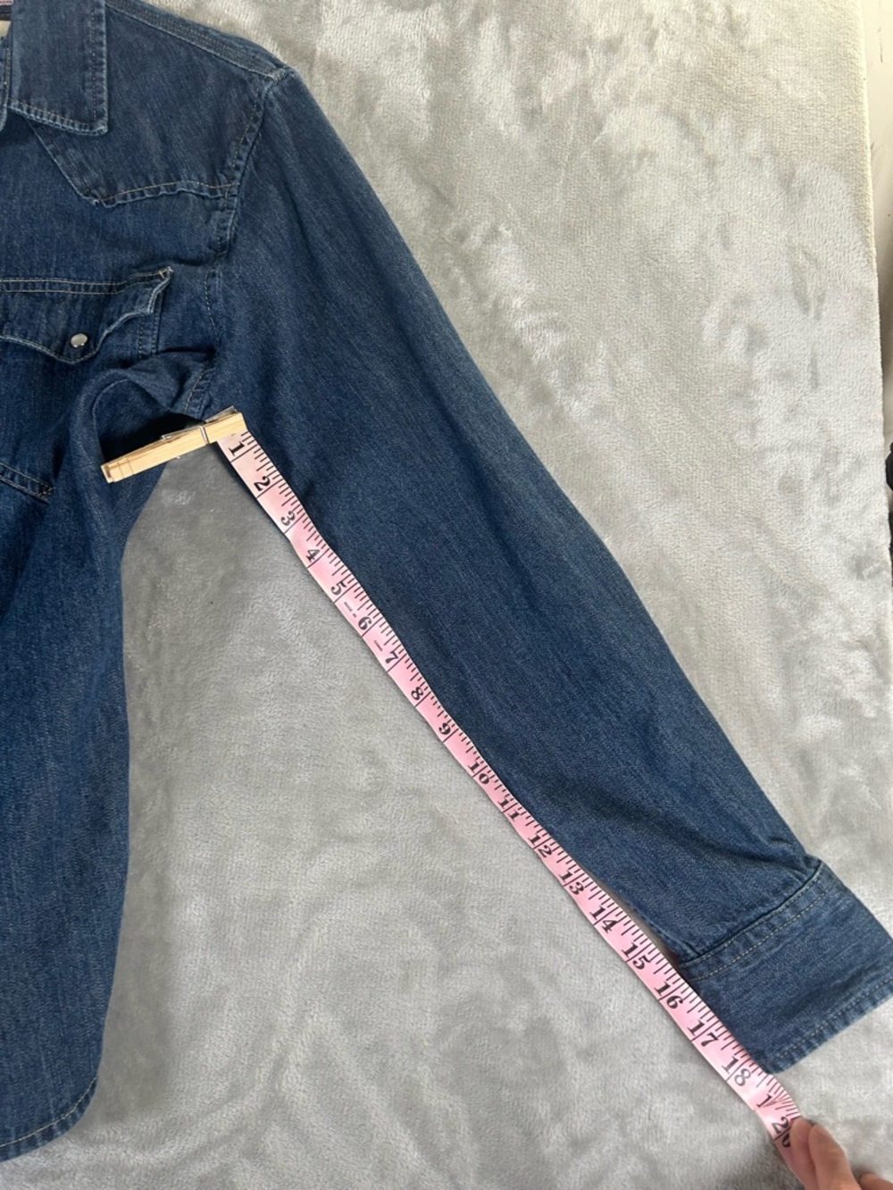Levi's Dark Denim Western Shirt - Picture 14 of 14